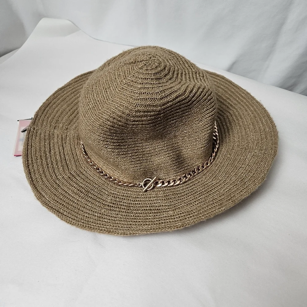 NWT Vince Camuto Women's Panama Hat  Rose Gold Chain Trim Adjustable One Size